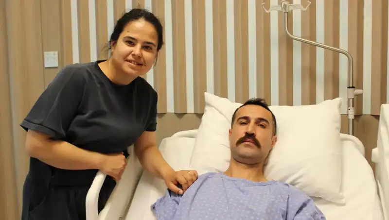 32 Yaşında Kalın Bağırsak Kanseri Teşhisi: Mide Kanaması Zannı