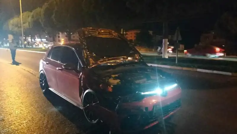 Balıkesir'de Otomobil ve Motosiklet Çarpıştı: Canını Kaybeden Var