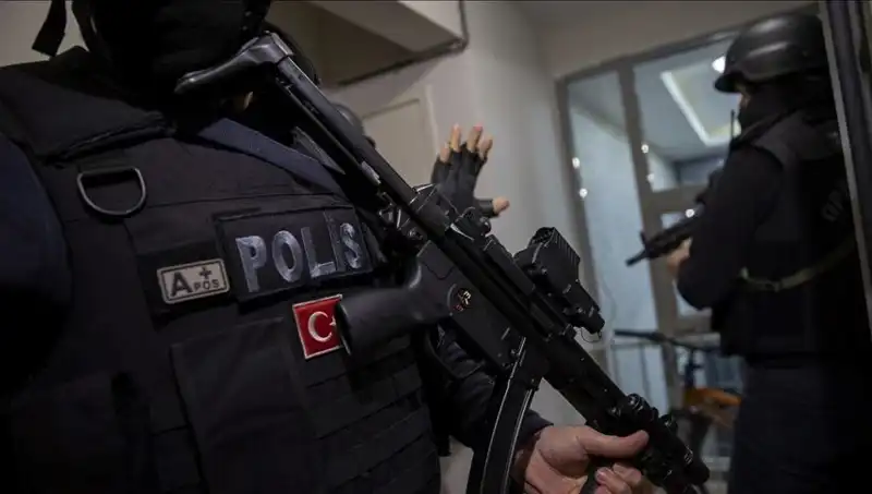 Samsun’da 3 Bin 962 Sentetik Ecza Hapı Ele Geçirildi: Olayın Detayları