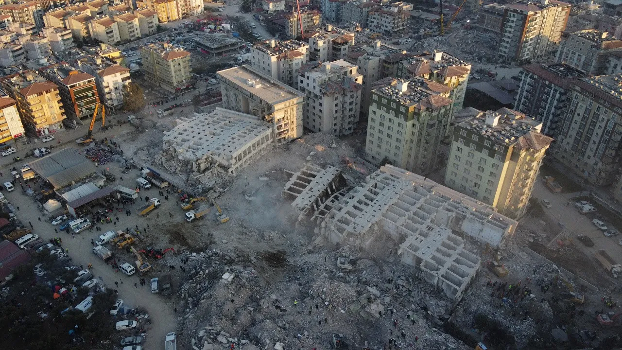 Depremde Yüzlerce Kişiye Mezar Olan Rönesans Rezidans’ın 3. Duruşması Görüldü