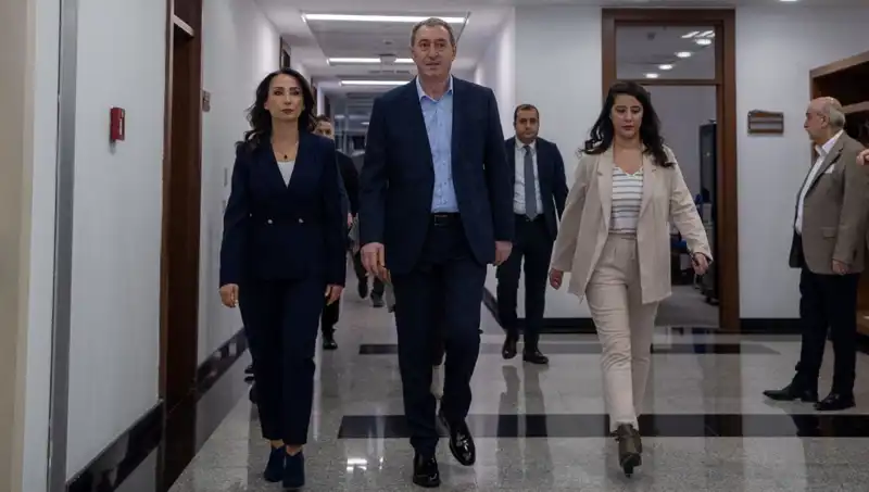 DEM Parti Heyetinin Siyasi Parti Turu: İşte Bugün Neler Olacak!