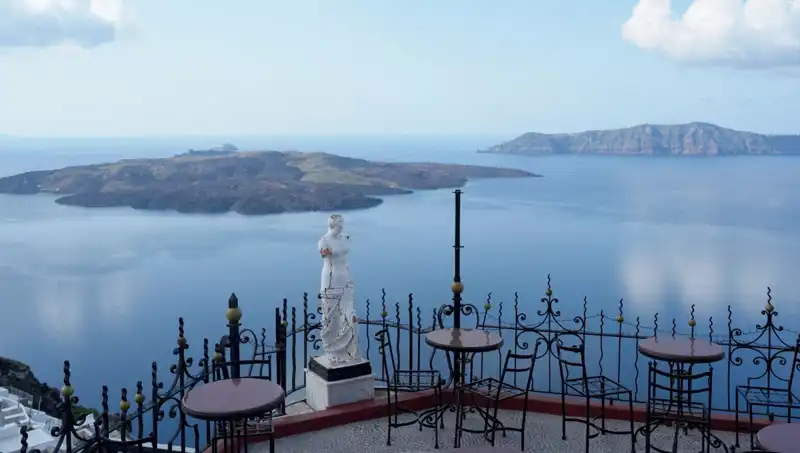 Santorini Gerilim Dolu Bir Sürece Girdi: Ada Su Altında Kalabilir mi?