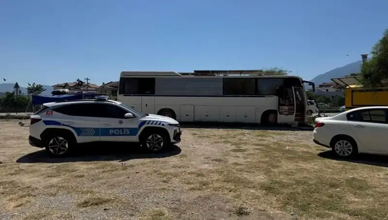 Fethiye’de Otobüste Yaşayan Şoförün Hayatı ve Trajik Sonu