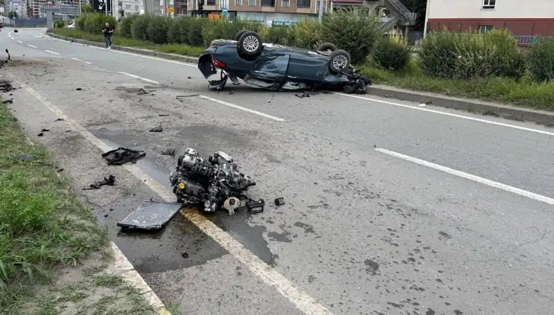 Artvin'de Faciaya Yol Açan Kaza: İki Kişi Hayatını Kaybetti, Bir Çocuk Yaralı