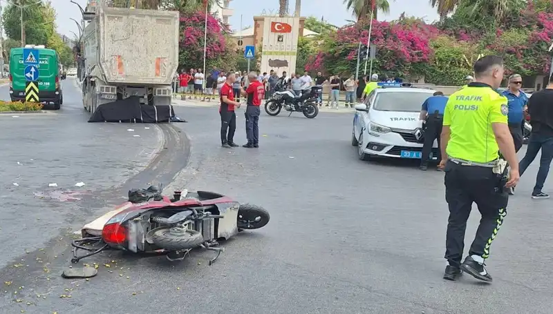 Mersin'de Gece Yarısı Feci Kaza: Bir Ölü, Bir Yaralı!