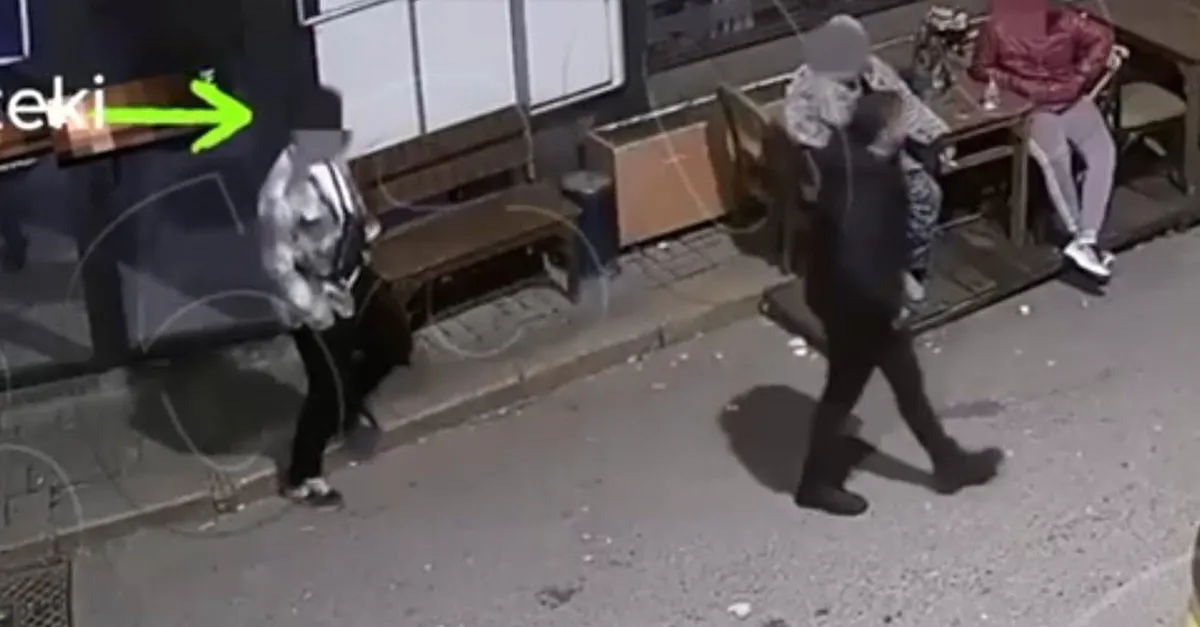 İzmir’de Eğlence Mekanında Kavga: Yeni Tanıştığı Kişiyi Hem Darp Etti Hem Soydu!