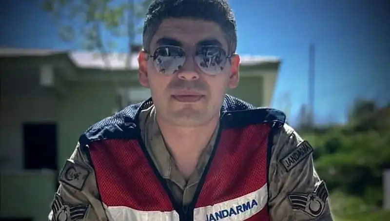 Kadir Astsubay Halı Saha Maçında Hayatını Kaybetti: Detaylar...