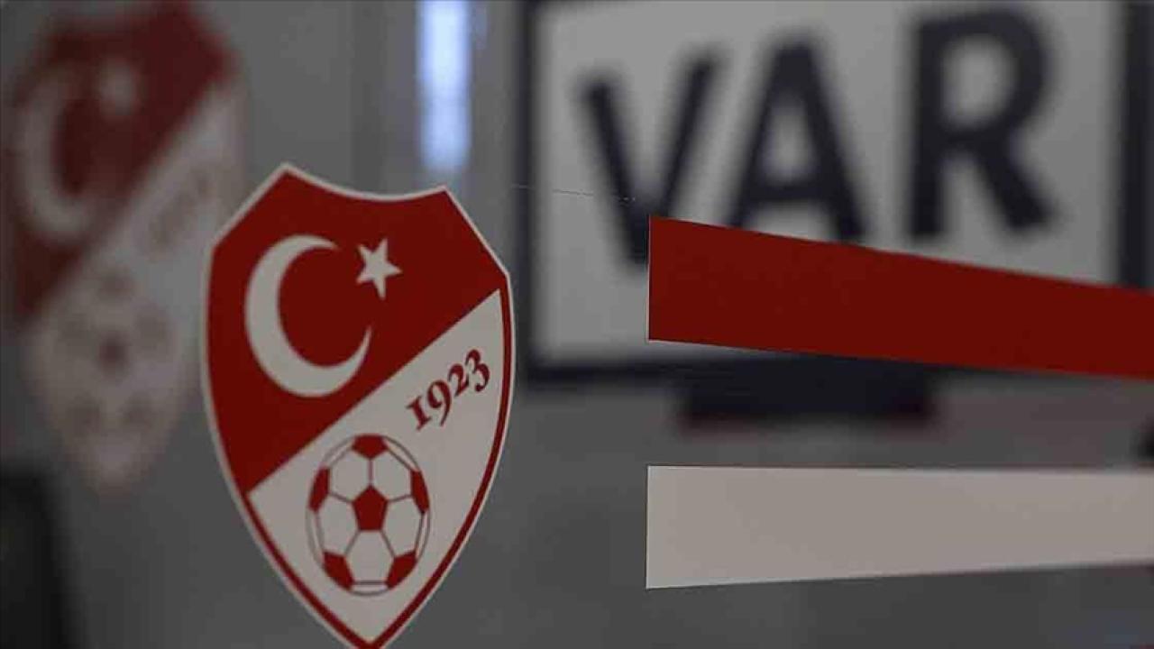 TFF'den sürpriz karar: Yabancı VAR hakemleri Türkiye'de görev alacak