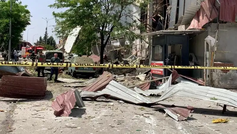 Gaziantep'te Fabrika Patlaması: Yaralıların Durumu ve Olayın Sebepleri