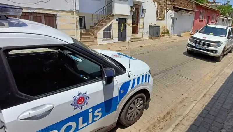 Evden Gelen Korkunç Kokunun Ardındaki Şok Gerçek: Üç Gün Önce Öldü!