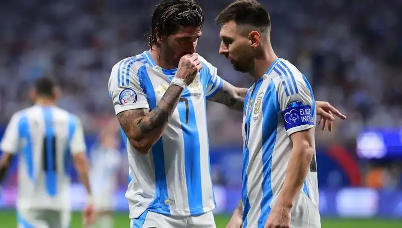 Rodrigo de Paul, Messi ile Buluşarak Futbol Dünyasına Damgasını Vuruyor