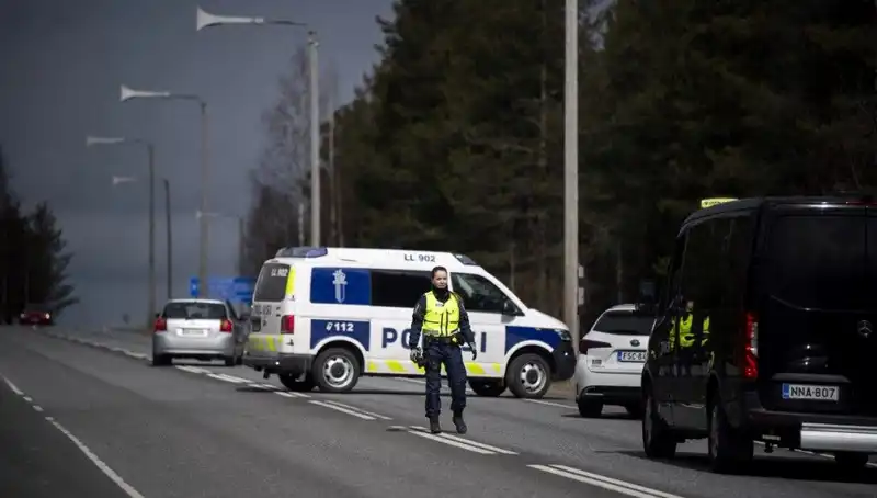 Finlandiya'da Okulda Korkunç Bıçaklı Saldırı: 3 Öğrenci Yaralı