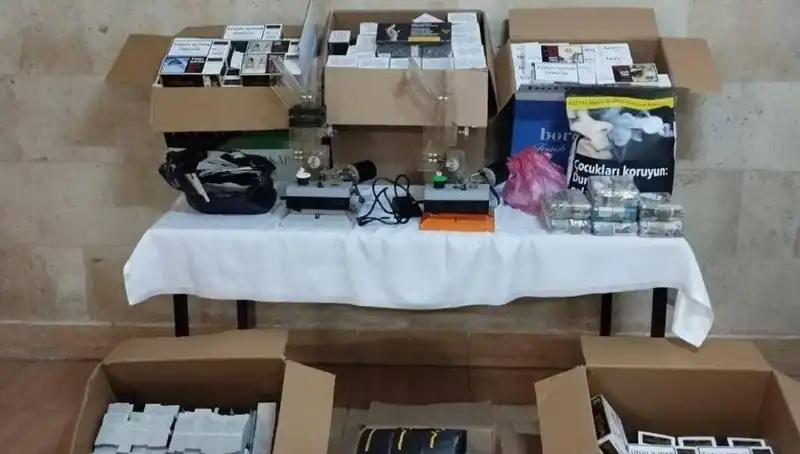 Fransa’da Binlerce Makaron Ele Geçirildi: Tatlı Kaçakçılığına Son!