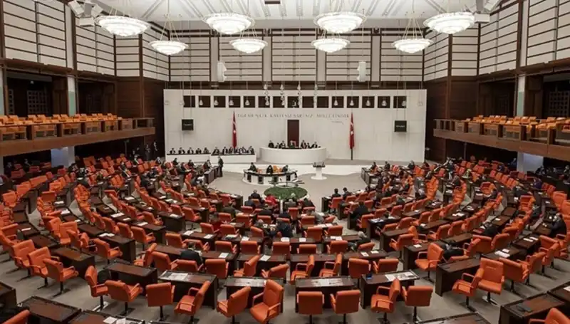 Meclis'te Gıda Zehirlenmesi İddialarına Cevap: Hasan Turan Ne Dedi?