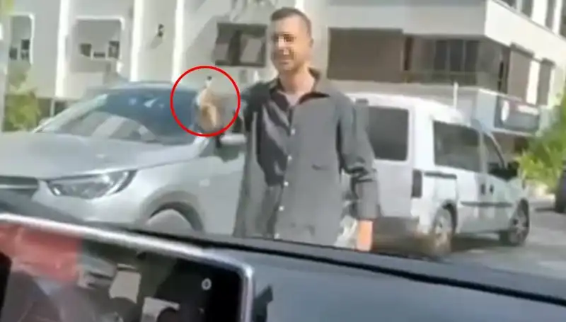 Trafikte Kadınlara Silah Doğrultan Sürücüde Son Durum Açıklandı!