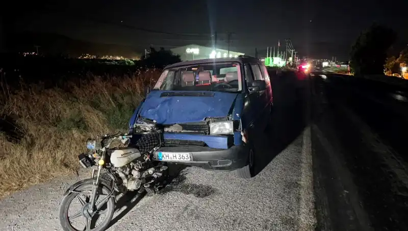 Söke’de Minibüs Motosiklete Çarptı: Yaralılar Hastaneye Kaldırıldı!