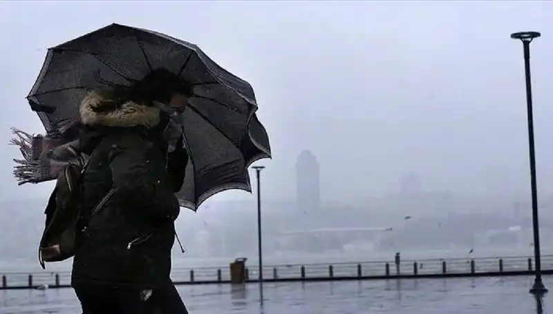 Meteoroloji'den Uyarı: Fırtına ve Toz Taşınımı İle İlgili Riskler Gün Yüzünde