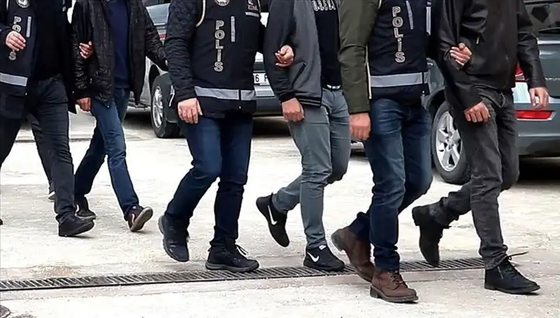Ankara ve Antalya'da 20 Şüpheli Yakalandı: Fuhuş ve Gasp Operasyonu
