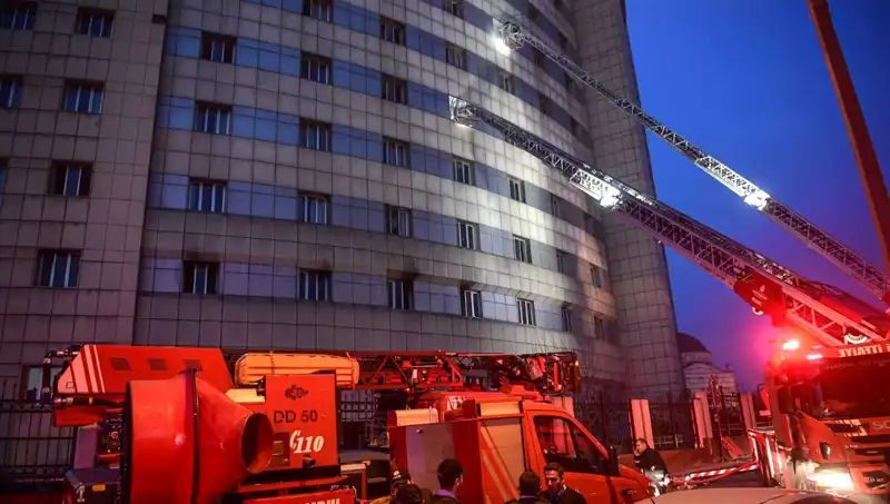 Yüksek Katlı Binalarda Yaşayanlar İçin İtfaiyecilerin Uyardığı Tehlike Nedir?