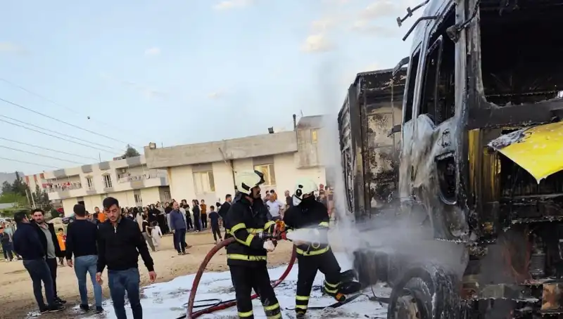 Park Halindeki İki TIR Yangını: Olayın Sebepleri ve Sonuçları Neler?