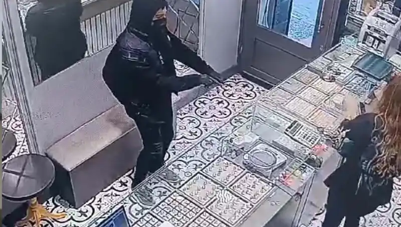 Soygun Girişimi, Akıllı Güvenlik Sistemine Takıldı