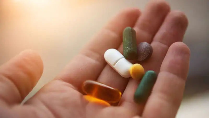 ABD'li Doktorun Uyardığı Vitaminler: Almamanız Gereken 3 Takviye!