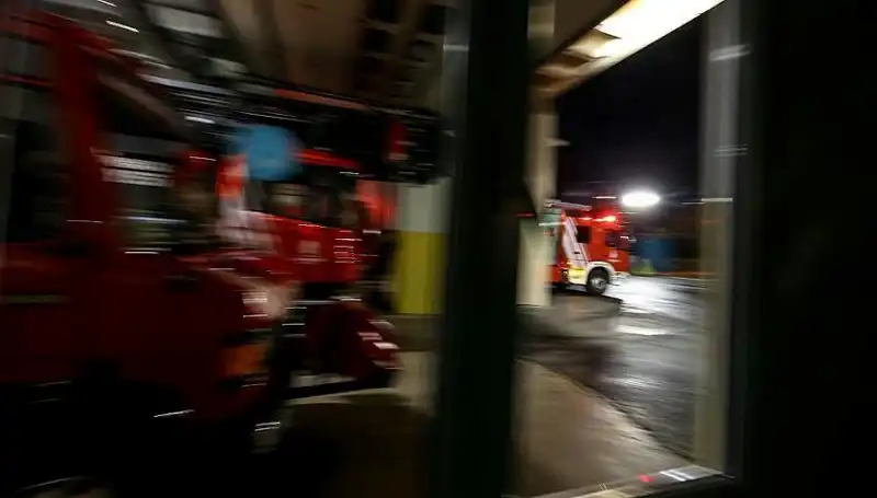 Konya'da İş Yeri Yangını: Dört Kişi Dumandan Etkilendi, Panik Anları Yaşandı!