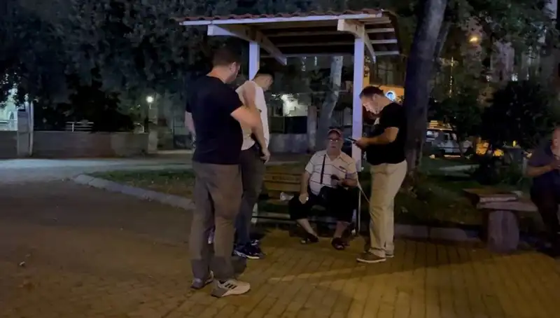 Kısmı Görme Kaybı Olan Adamın Telefonunu Çaldılar: Güvenliğinizi Nasıl Sağlarsınız?