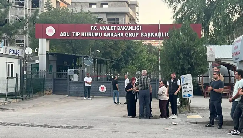 Şehitlerin Naaşları Ankara'ya Getirildi: Ulusça Yas Tutuyoruz