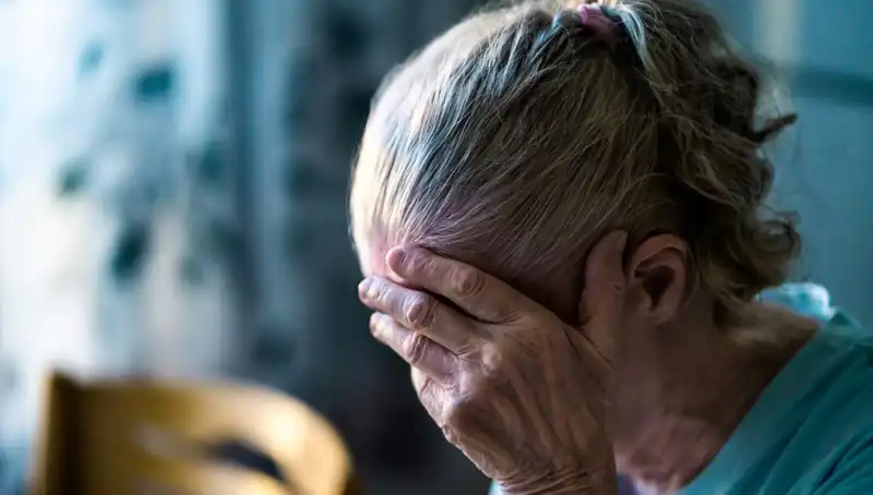 Alzheimer'a Yol Açan Alışkanlıklar: Nöroloji Uzmanından Önemli Uyarılar