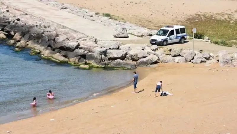 Sinop’ta Sıcak Havalarla Birlikte Denize Girmek Yasaklandı!