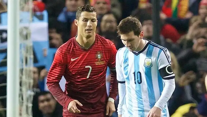 Ronaldo, Messi'yi Geçerek Futbol Dünyasında Yeni Bir Dönem Başlatıyor