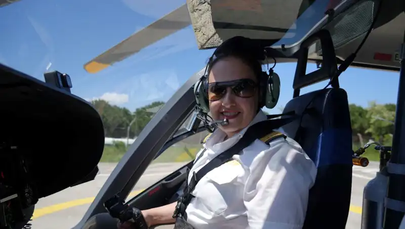 Türkiye'nin Tek Kadın Ambulans Helikopter Pilotu: Zorluklara Meydan Okuyor