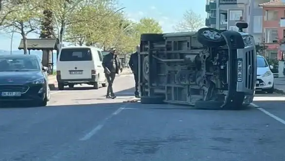 Otomobile Çarpan Araç Yan Yattı: Kazanın Ardındaki Gerçekler