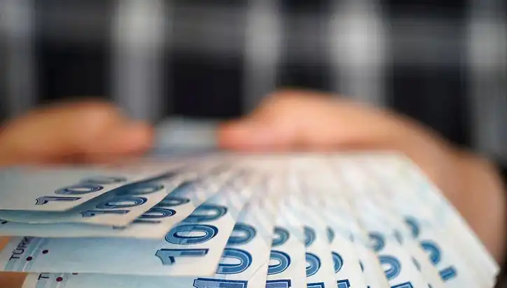 Emekli Promosyon Kampanyaları: Bankaların 2025 Teklifleri Neleri Kapsıyor?