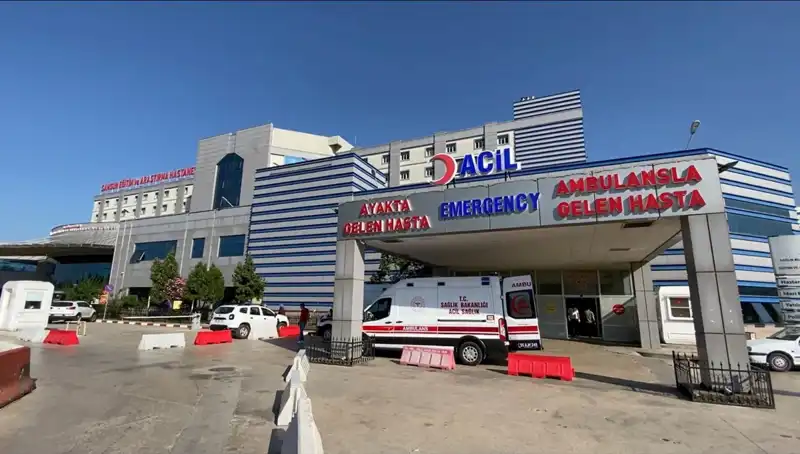 Tavuktan Zehirlenme Skandalı: 225 İşçi Taburcu Edildi!