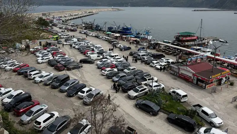 Bayramda İlçeye Doluşturma: 4 Günde 14 Bin 600 Araç Girişi