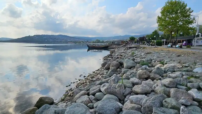 Sapanca Gölü’nde Su Seviye Düşüşü: Nedenler ve Etkileri