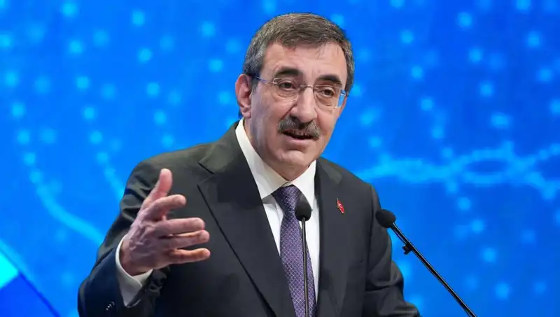 Cevdet Yılmaz: Siyasi Sorumluluk Firmalara Yönelik Boykot Çağrılarını Reddetmeli