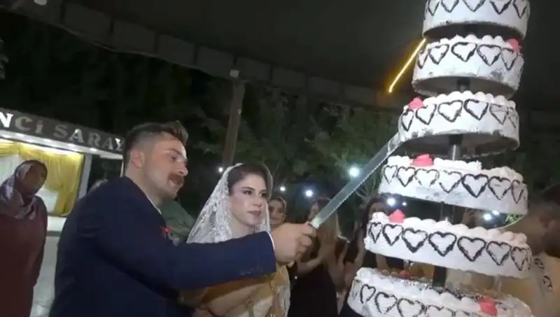 Düğün Coşkusu Yerini Korkuya Bıraktı: Hastaneye Koşan Gelin