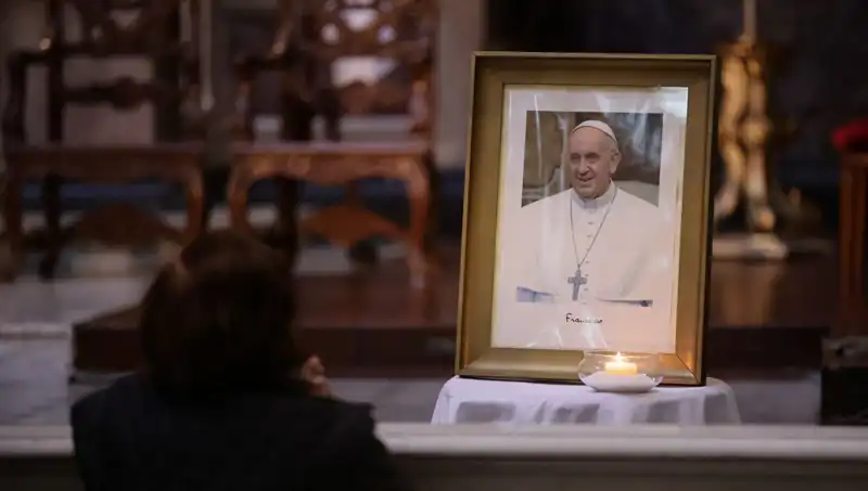 Papa Francis'in Vasiyeti ve Cenaze Detayları: Beklenmedik Gelişmeler
