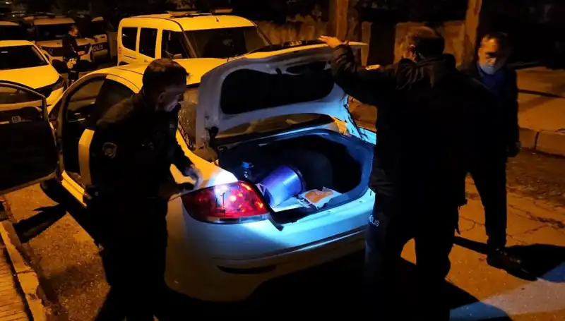 Polisten Kaçan Şahısın Ehliyetine 7 Yıl Süreyle El Konuldu