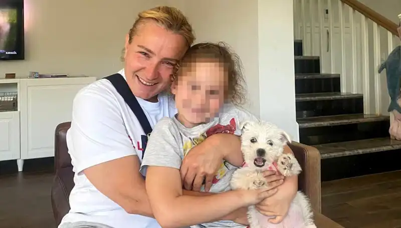 Kızını Babanın Görüşüne Geç Getiren Anne Hapse Girdi, Olaylarını Alt Üst Etti!
