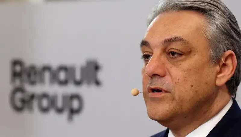 Renault'da Üst Düzey İstifa: Olayın Ayrıntıları ve Etkileri