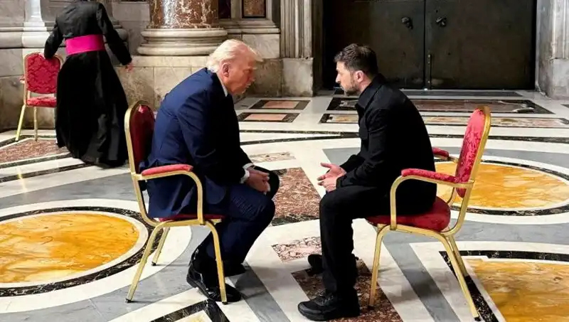 Zelenski'den Trump Açıklaması: Vatikan Görüşmesi Unutulmazdı