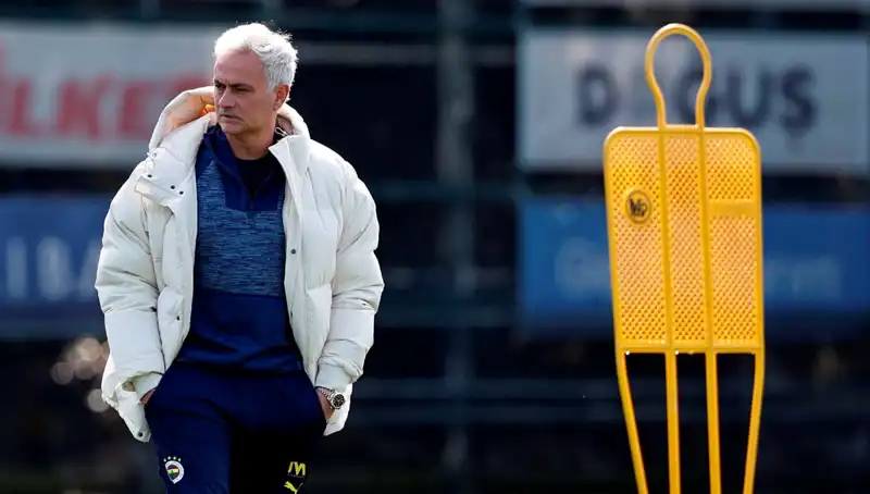 Mourinho'nun Başarısının Sırrı: Kendi Taktiğiyle Futbol Dünyasını Şaşırtıyor
