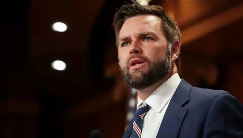 JD Vance Kimdir? Zelenski ile Görüşmesiyle Gündeme Gelen İsim