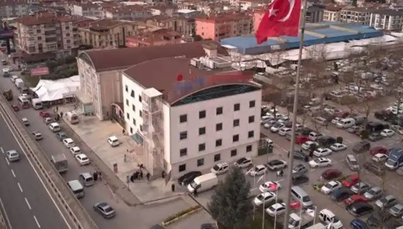 Deprem Mührüyle Güvence Altında: Özel Hastanede Şok İddia