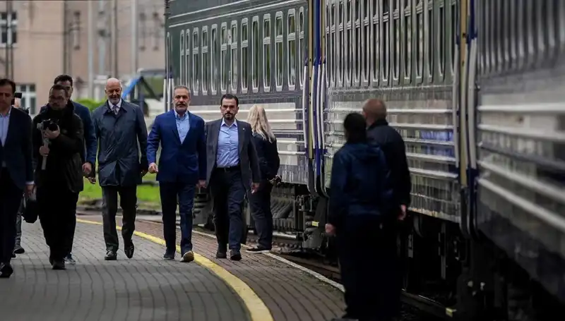Dışişleri Bakanı Fidan, Ukrayna Görüşmeleriyle Diplomasi Hamlesine İmza Attı